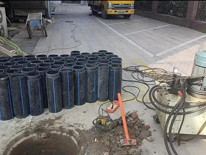 武侯PE置换管厂家 DN315置换管 非开挖管短管置换